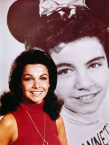 All pictures of Annette that I didn't draw are from her Facebook page, borrowed (or stolen) with love.