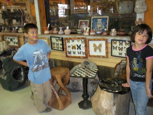 18951_104368052922095_3905617_n