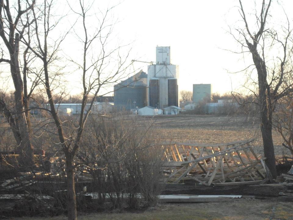 427982_243900482358554_46599881_n